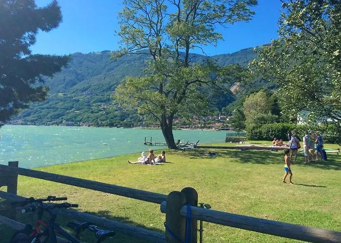 Semesterbostad Bassotta Strand-blockhaus Sorico